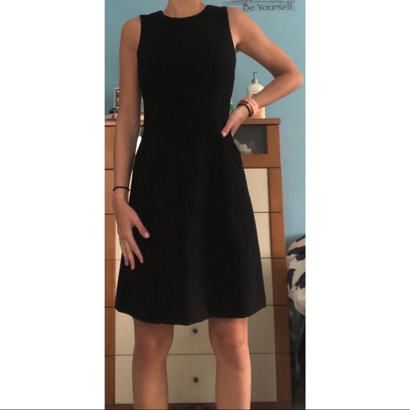 BLACK DRESS - Picture 2 of 4